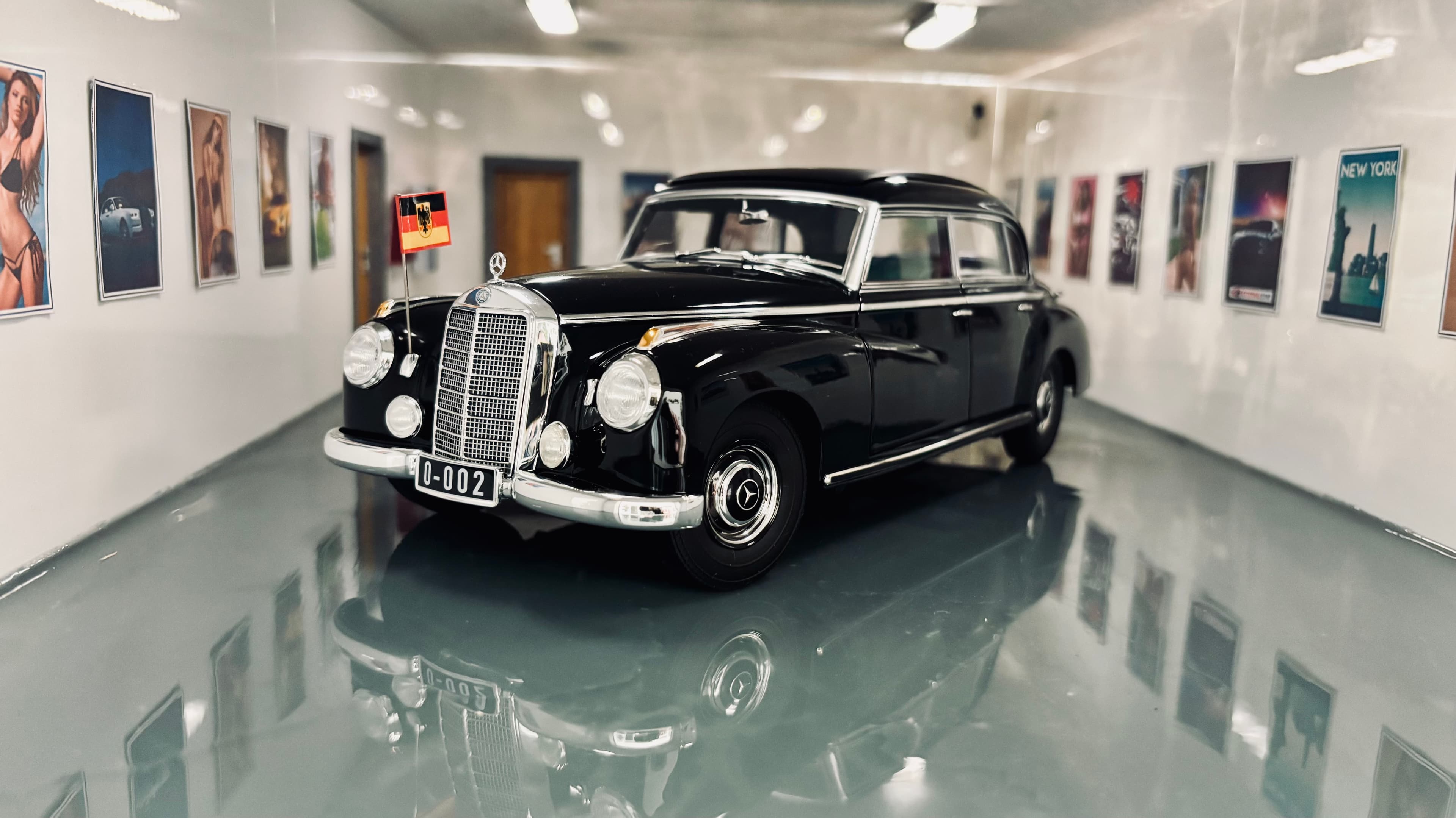Mercedes-Benz 300 Adenauer W186