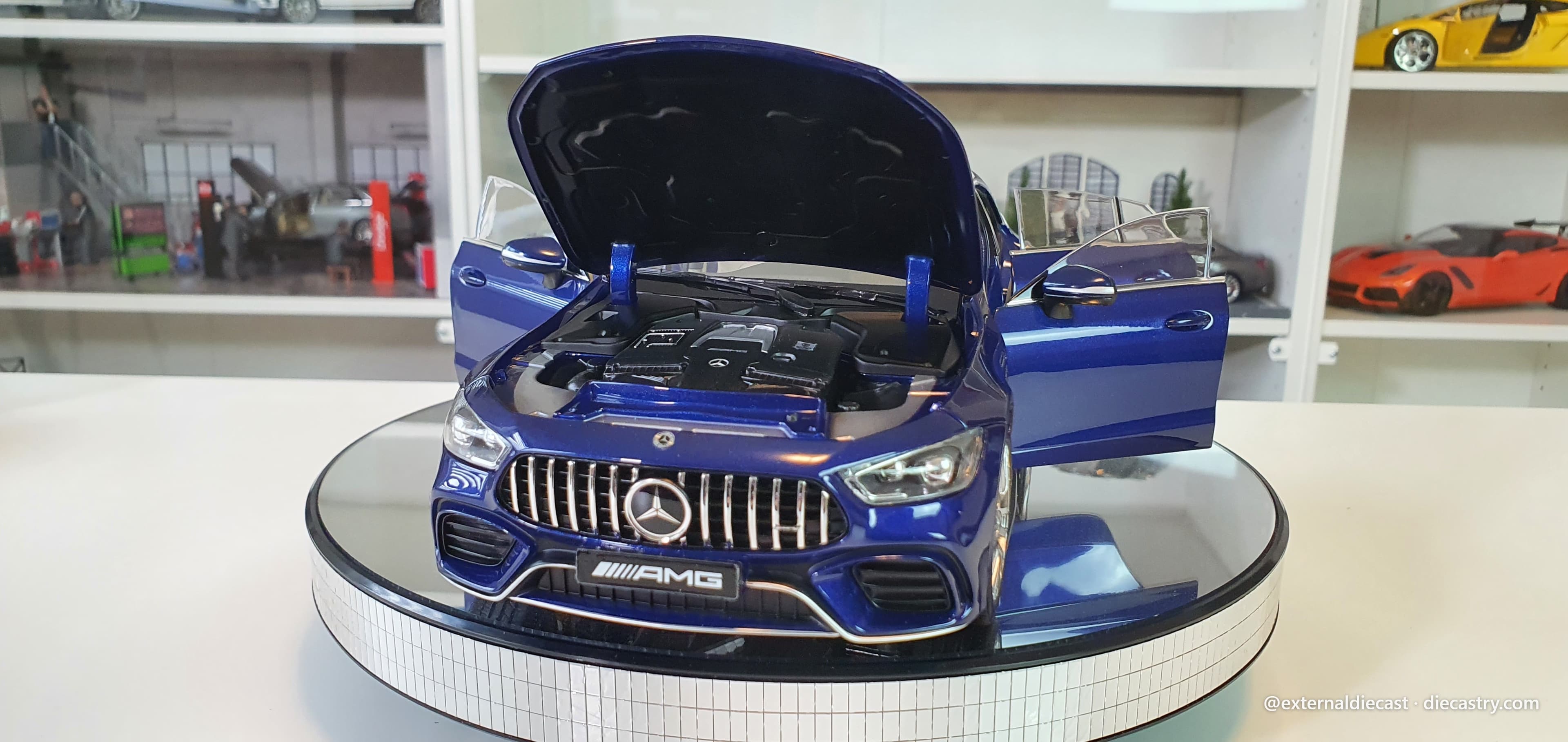 Mercedes-Benz AMG GT 63 S V8 4MATIC COUPE (X290) 2018 1:18 scale diecast by Norev