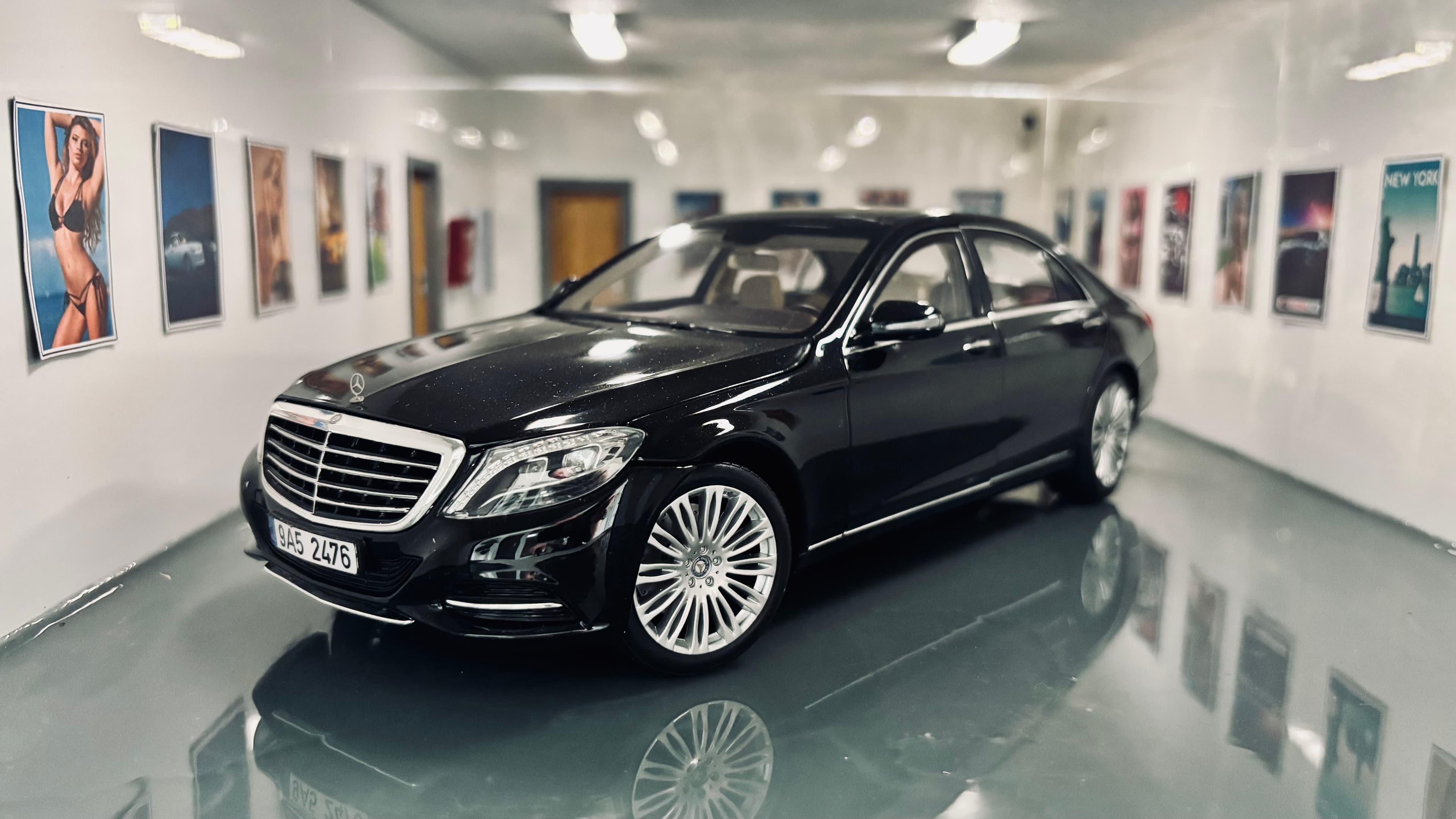Mercedes-Benz S-Class W222 2013 1:18 scale diecast by Norev