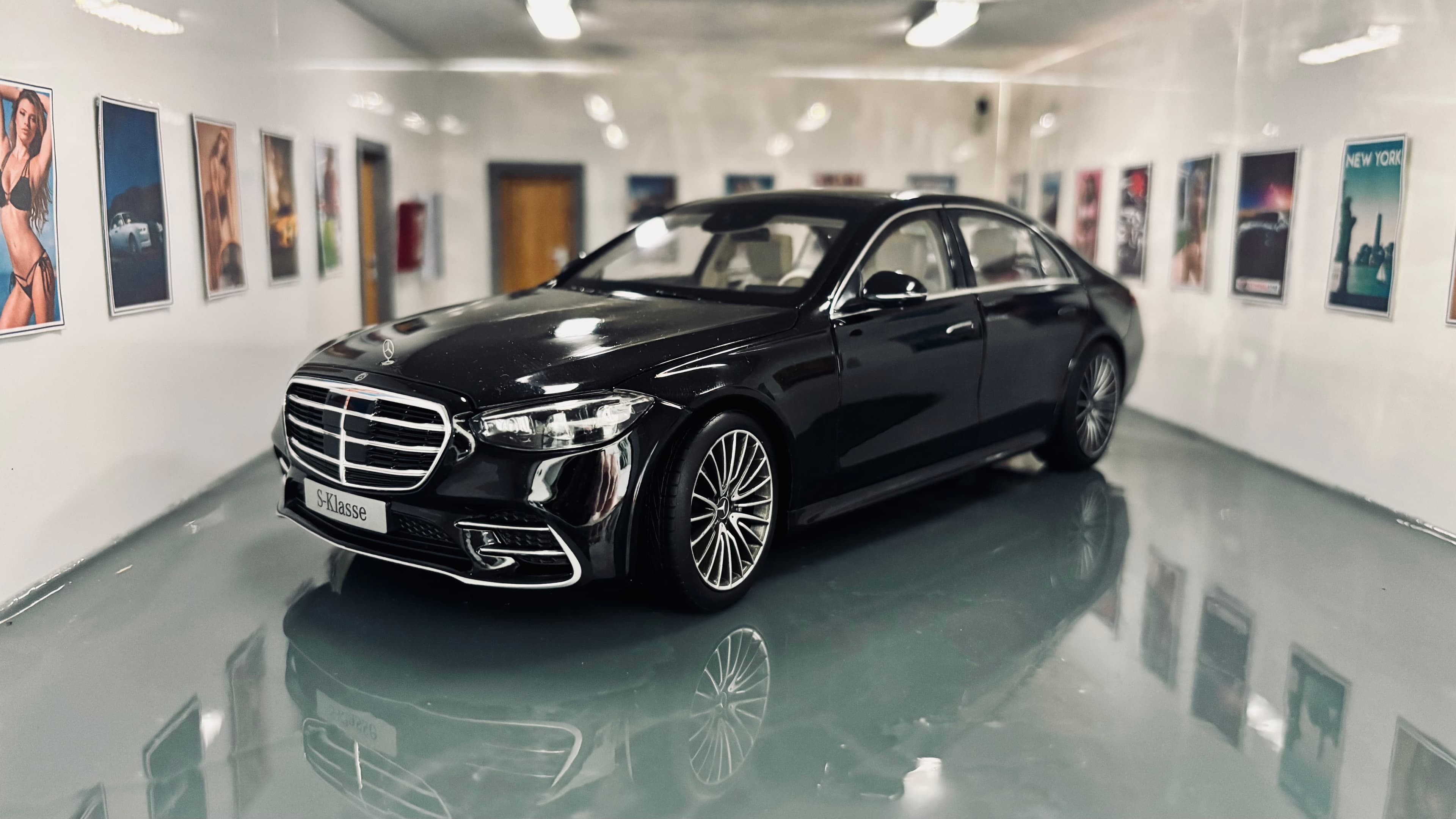 Mercedes-Benz S-Class W223 2020 1:18 scale diecast by Norev
